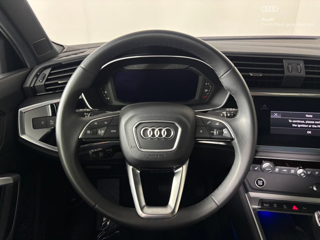 Certified 2025 Audi Q3 2.0T Premium Plus w/ Premium Plus Package AWD/4WD image 19