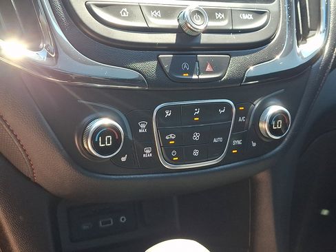 Used 2024 Chevrolet Equinox RS w/ RS Leather Package AWD/4WD image 16