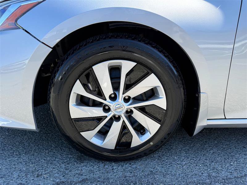 Used 2020 Nissan Altima 2.5 S FWD image 10