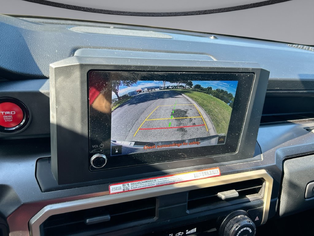 Used 2025 Toyota Tacoma TRD Sport AWD/4WD image 24