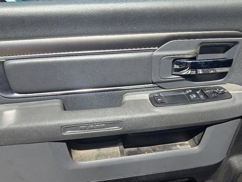 Used 2018 RAM 1500 Express RWD image 13