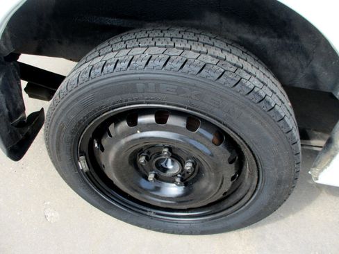 Used 2015 Nissan NV200 SV w/ Back Door Glass Package image 26