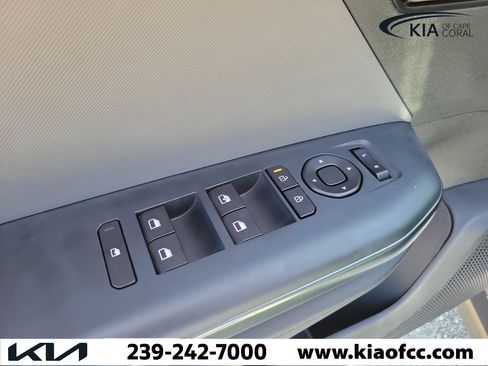 Certified 2025 Kia K4 FWD image 20
