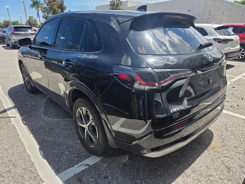 Certified 2023 Honda HR-V EX-L image 3