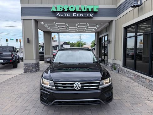 Used 2020 Volkswagen Tiguan SE w/ Panoramic Sunroof Package image 65