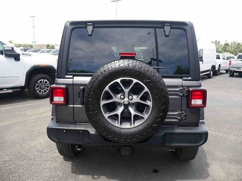 Used 2024 Jeep Wrangler Unlimited Sport AWD/4WD image 12