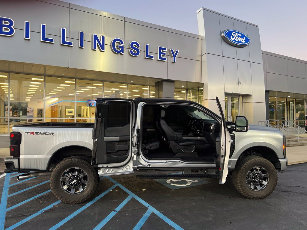 Certified 2023 Ford F250 Lariat w/ Sport Appearance Package AWD/4WD image 8