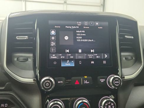 New 2026 RAM 1500 Express AWD/4WD image 23