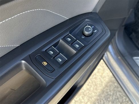 Used 2023 Volkswagen Atlas Cross Sport SEL Premium R-Line image 11