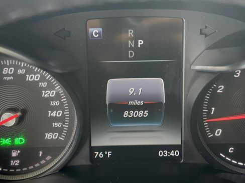 Used 2019 Mercedes-Benz GLC 300 4MATIC image 31