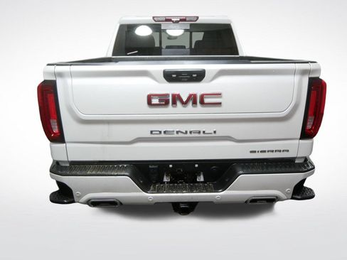Used 2024 GMC Sierra 1500 Denali w/ Technology Package AWD/4WD image 4