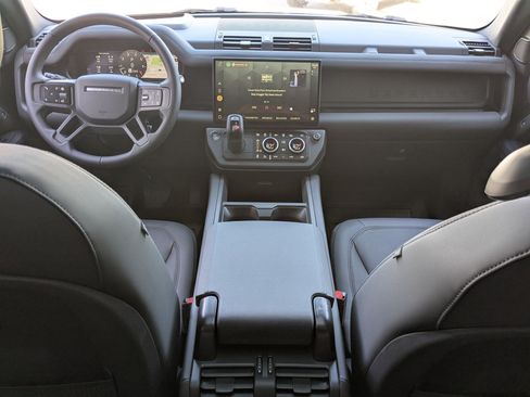 New 2026 Land Rover Defender 110 X-Dynamic SE AWD/4WD image 28
