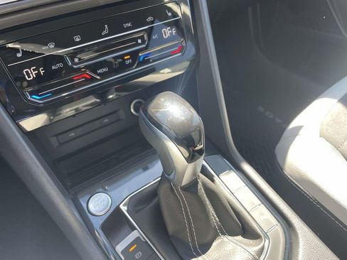 New 2026 Volkswagen Taos SE FWD image 30