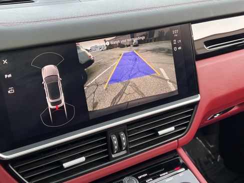 Certified 2022 Porsche Cayenne Coupe image 26