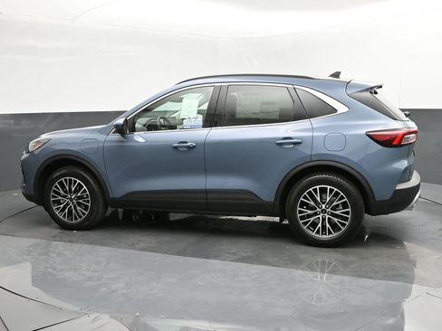 New 2024 Ford Escape SE w/ PHEV Premium Package FWD image 3