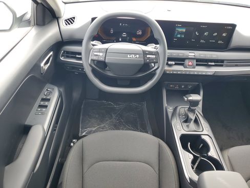 New 2026 Kia K4 LX image 29