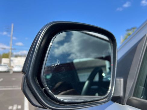 Used 2025 Toyota 4Runner SR5 image 26