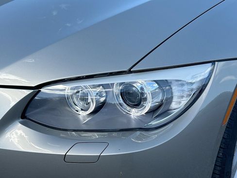 Used 2011 BMW 328i Convertible RWD image 9