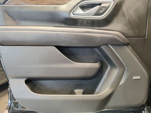 Used 2021 Chevrolet Suburban Z71 w/ Z71 Off-Road Package image 31