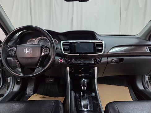 Used 2017 Honda Accord EX-L image 20