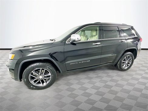 Used 2017 Jeep Grand Cherokee Limited image 4