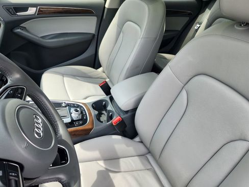 Used 2017 Audi Q5 3.0T Premium Plus w/ Technology Package image 30