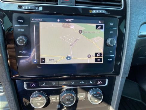 Used 2021 Volkswagen GTI Autobahn image 7