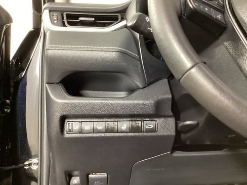 Used 2024 Toyota RAV4 XLE w/ Convenience Package AWD/4WD image 13