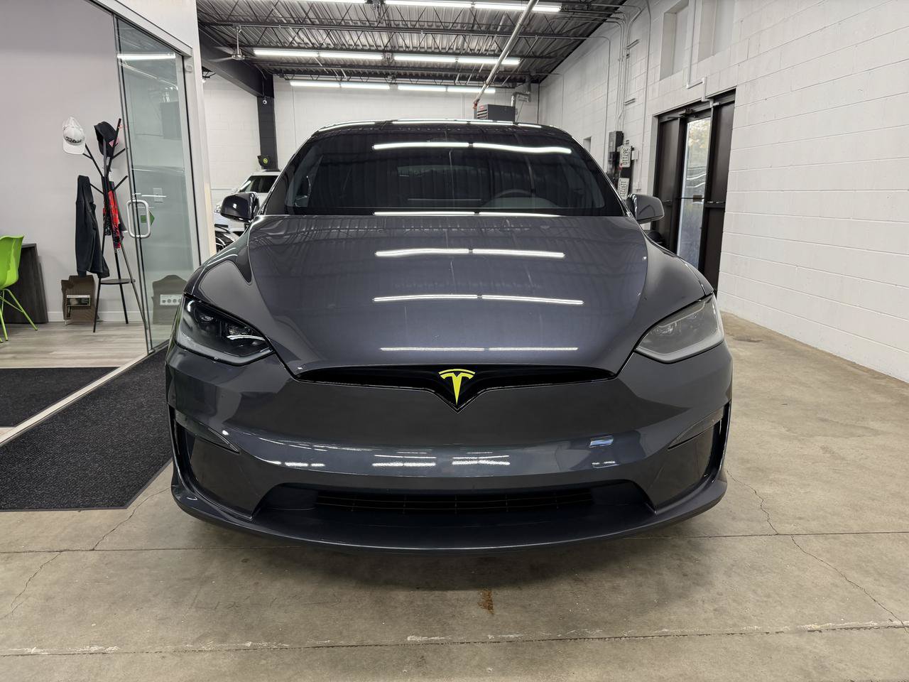 Used 2023 Tesla Model X AWD/4WD image 2