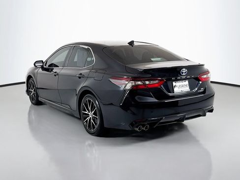 Used 2022 Toyota Camry SE FWD image 7