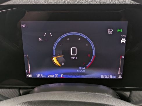 Used 2026 Chevrolet TrailBlazer LT AWD/4WD image 27