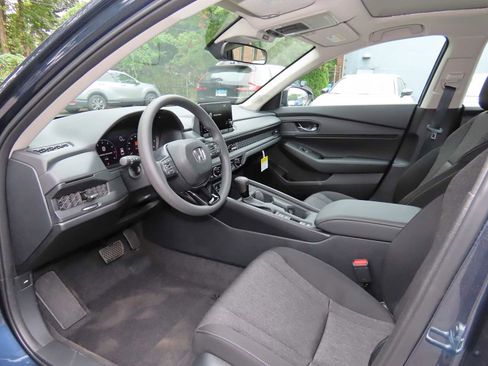 New 2025 Honda Accord SE image 2