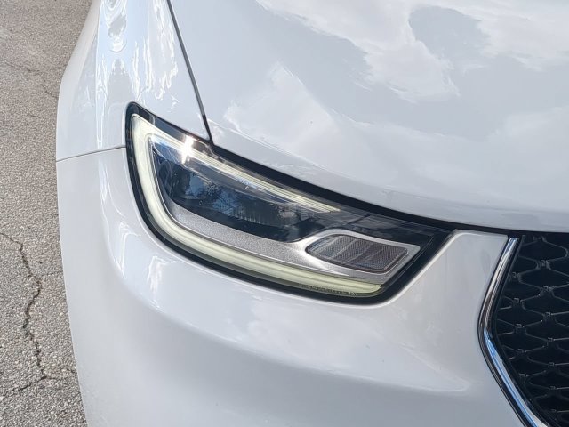 Certified 2026 Chrysler Pacifica Select FWD image 10