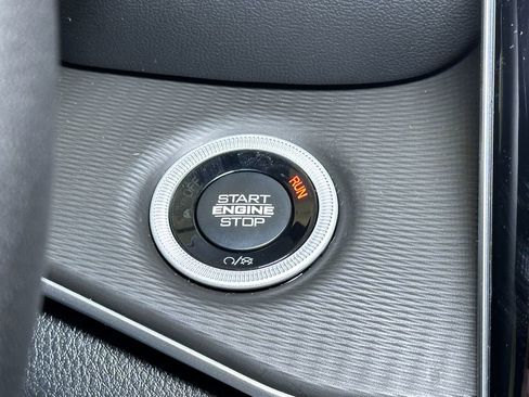 New 2025 Jeep Grand Cherokee L Altitude image 27