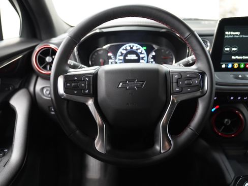 Used 2025 Chevrolet Blazer RS image 18