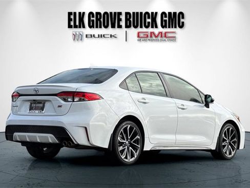 Used 2022 Toyota Corolla SE image 4