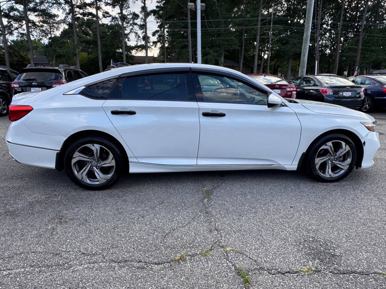 Used 2019 Honda Accord EX image 11