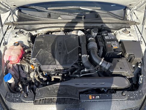 Used 2024 Kia K5 GT w/ GT1 Package image 11