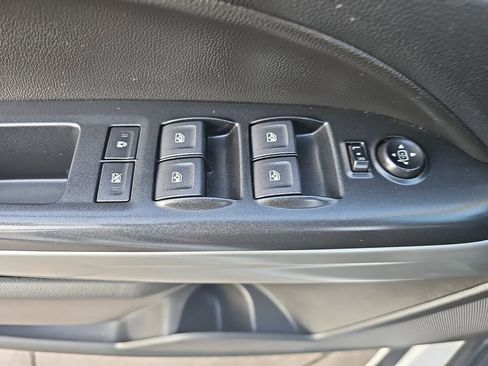 Used 2022 Chevrolet Colorado LT w/ LT Convenience Package image 27