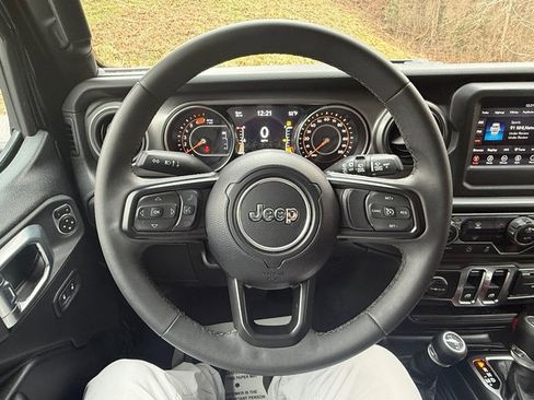 Used 2023 Jeep Wrangler Sport image 18