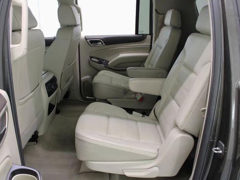 Used 2019 GMC Yukon XL Denali w/ Denali Ultimate Package AWD/4WD image 40