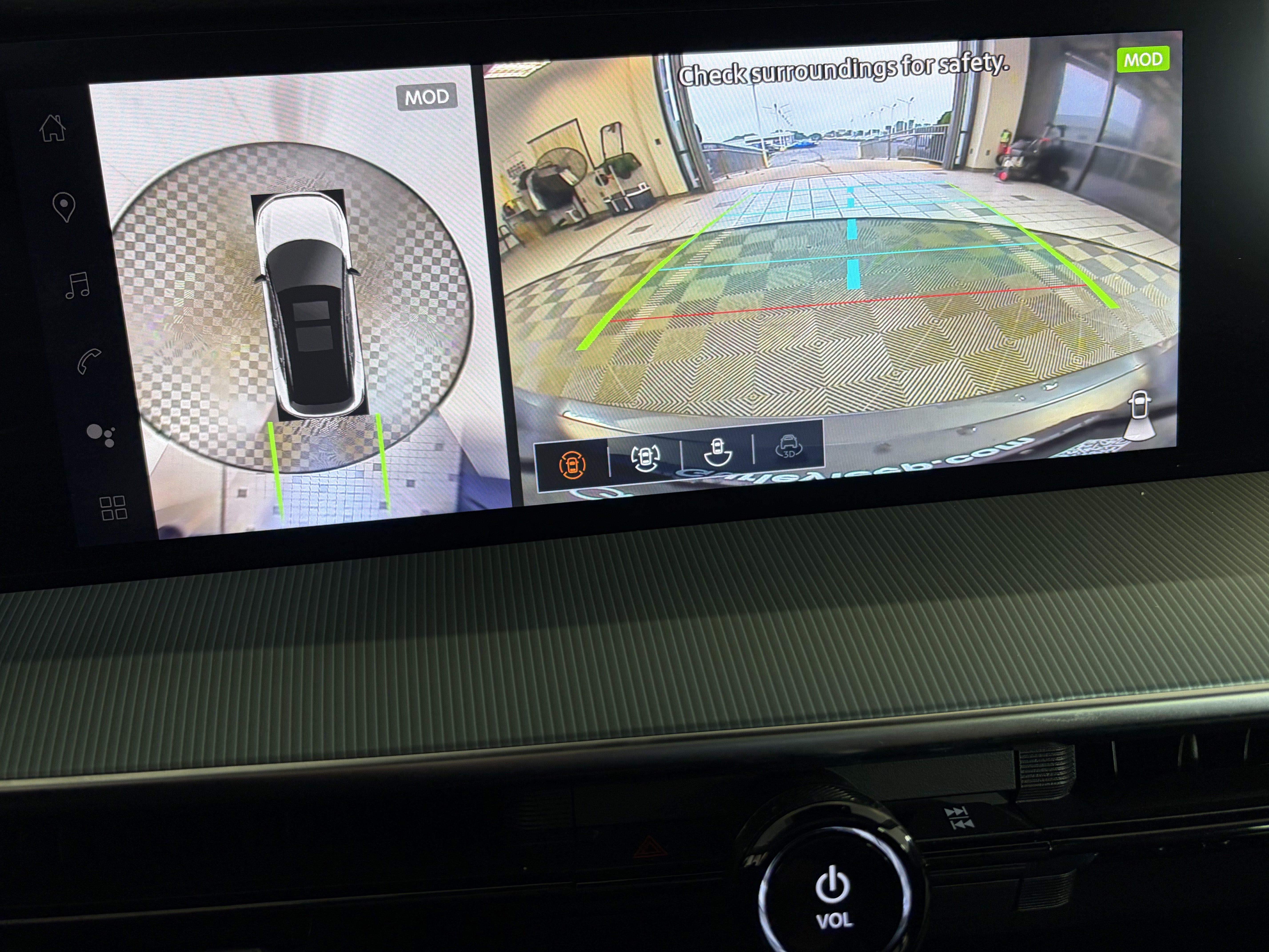 Certified 2025 Nissan Murano SL AWD/4WD image 22