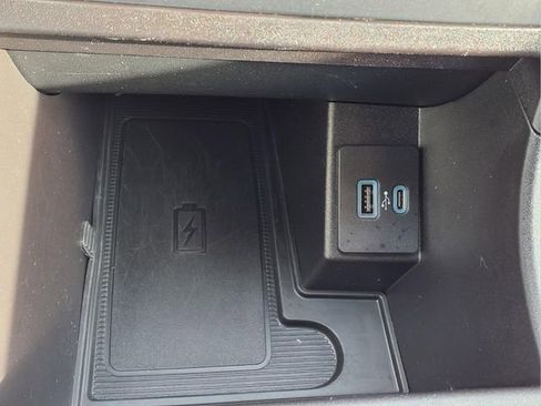 Used 2023 Ford Edge SEL w/ Sport Appearance Package image 24