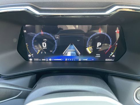 Used 2025 Chevrolet Colorado Z71 w/ Technology Package image 11