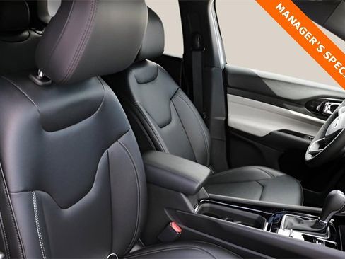 New 2026 Jeep Compass Limited image 19