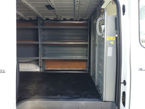 Used 2016 Nissan NV 2500 SL w/ Technology Package image 32