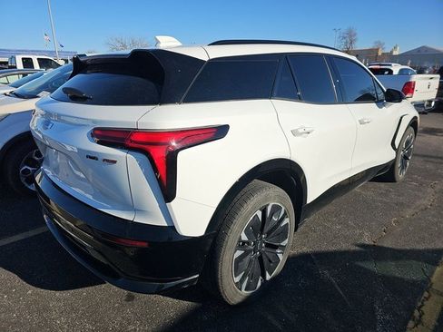 Used 2024 Chevrolet Blazer EV RS image 2