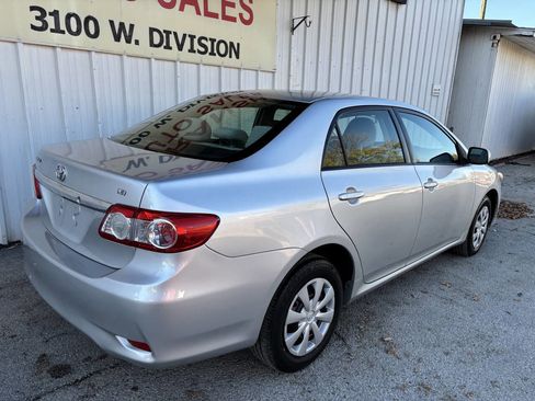 Used 2011 Toyota Corolla LE image 3