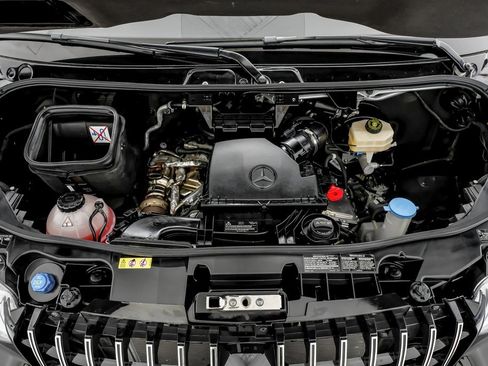 Used 2024 Mercedes-Benz Sprinter 3500 image 41