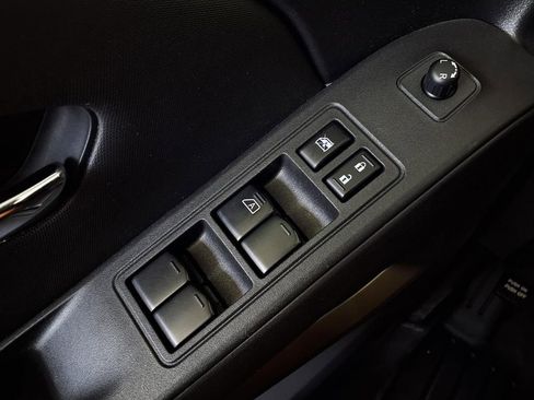 Used 2023 Nissan Frontier SV AWD/4WD image 25